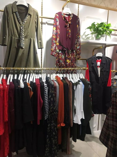 換季要買(mǎi)新衣服 來(lái)這里就對(duì)了 千百惠春裝全場(chǎng)五折起