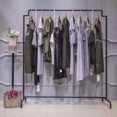 深圳外貿(mào)尾貨服裝批發(fā)市場在哪里迪思蘭柏品牌服裝怎么進貨